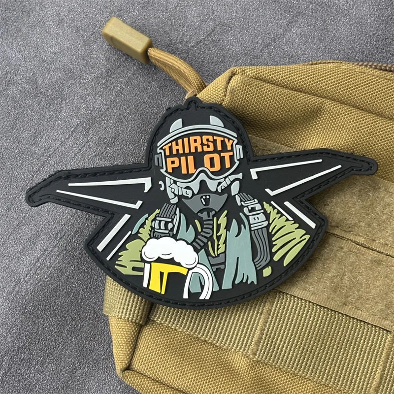 Thirsty Pilot Air Force Parche PVC 3D - Insignia táctica - imagen 4