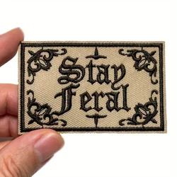 Parche táctico Stay Feral velcro termoadhesivo bordado
