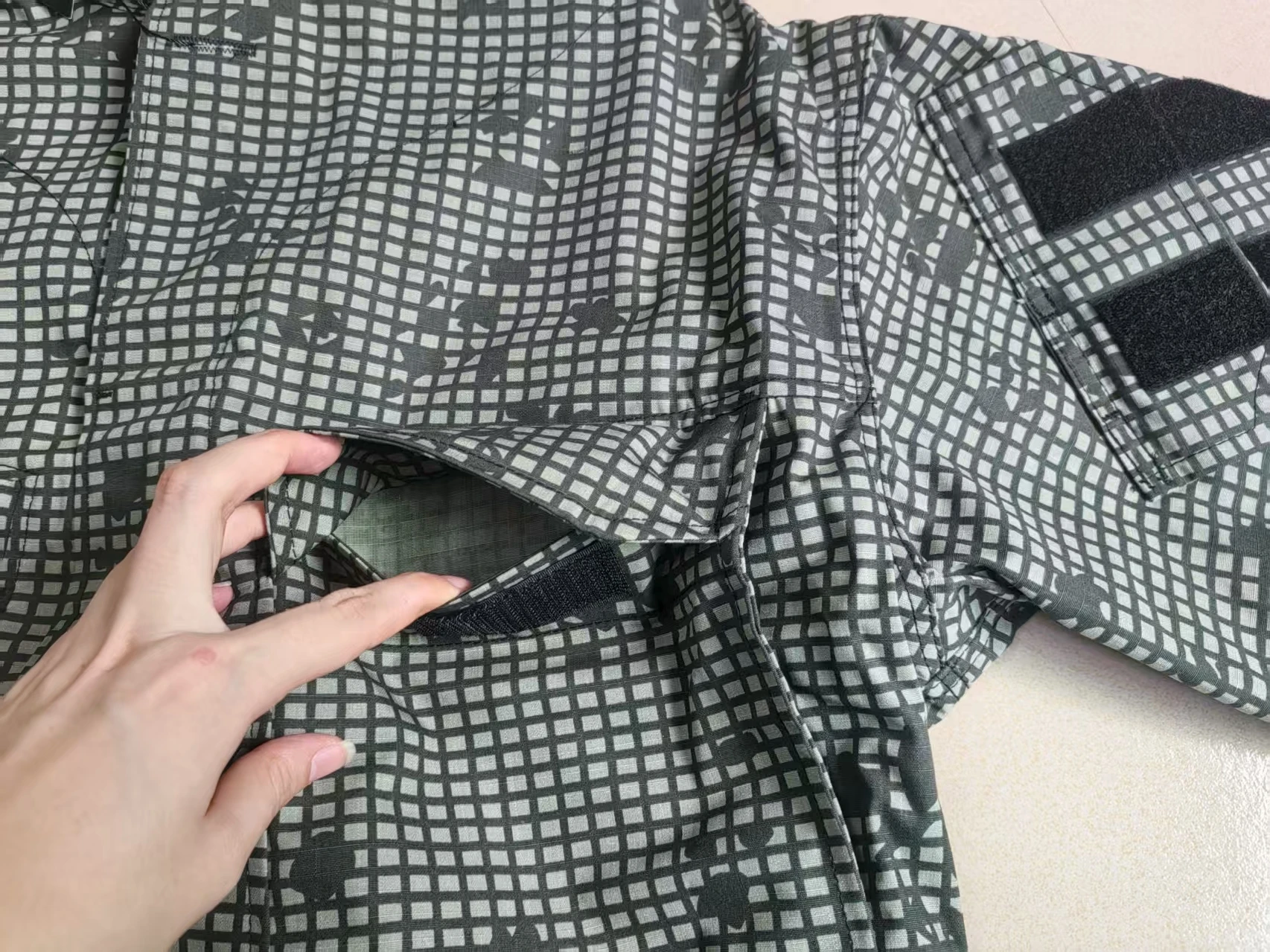 Uniforme táctico GEN3 de manga larga punto tigre plateado - imagen 3