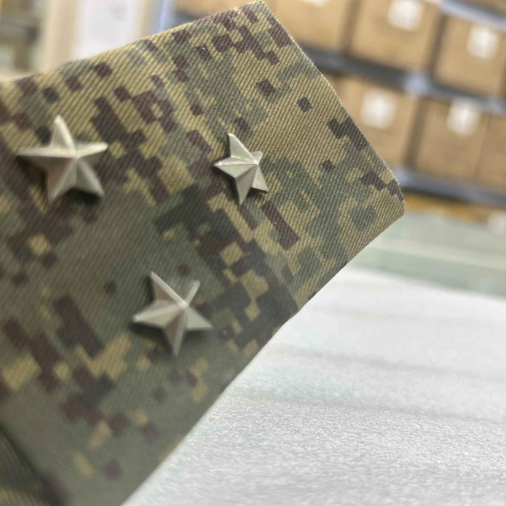 Hombreras de camuflaje digital ruso con estrellas metálicas tácticas - imagen 5