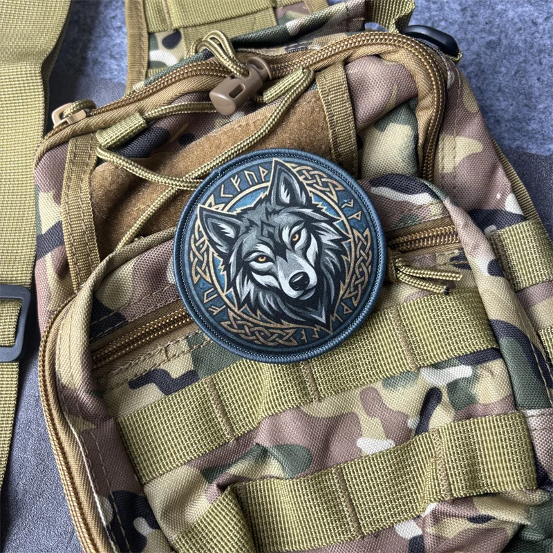 Parche táctico lobo militar moral con gancho y bucle para ropa - imagen 3