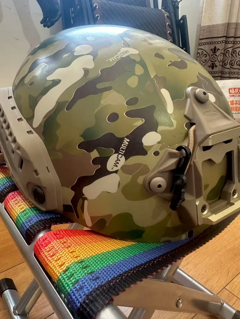 Casco para rutas en campo