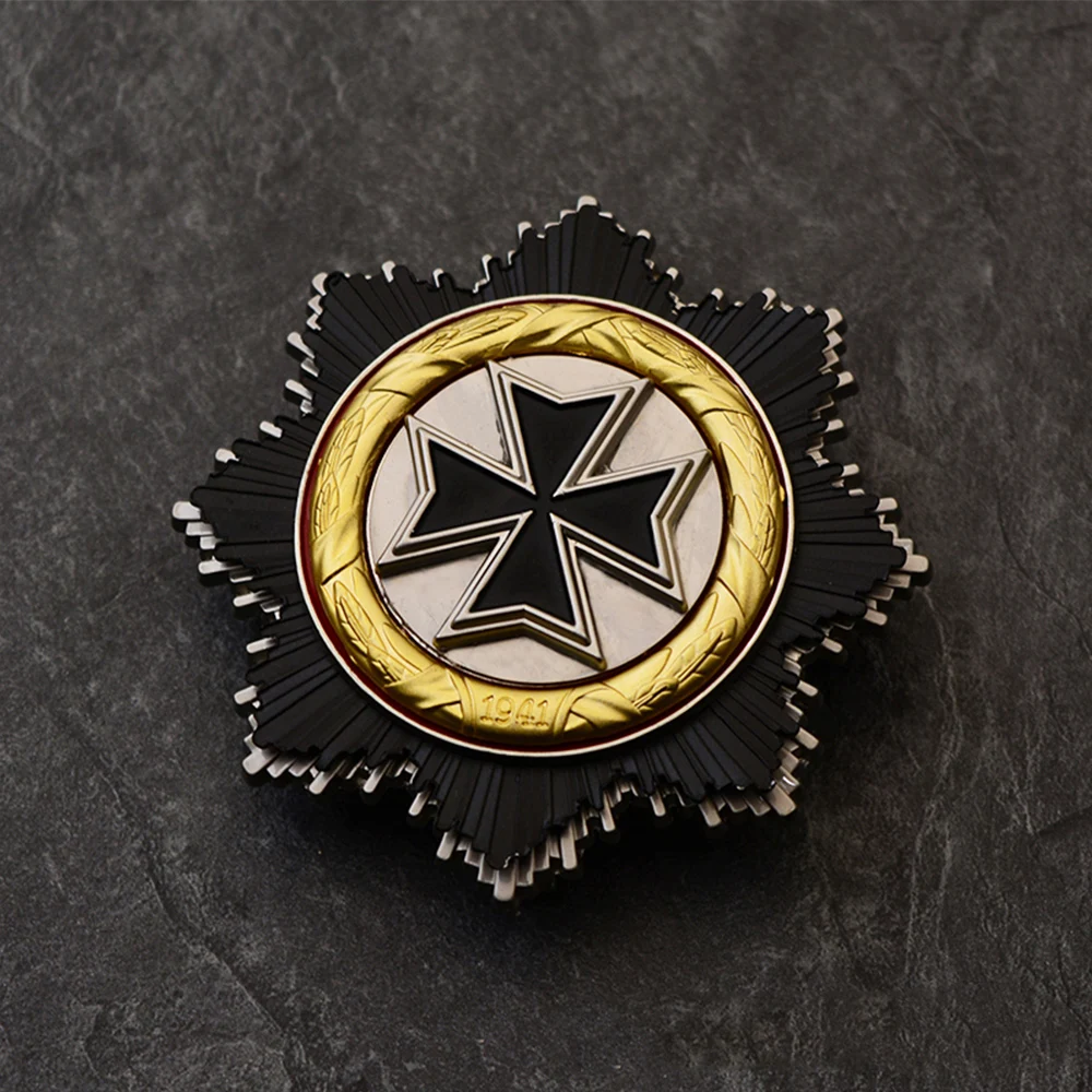Pin metálico Cruz de Malta militar – Insignia tipo medalla - imagen 2