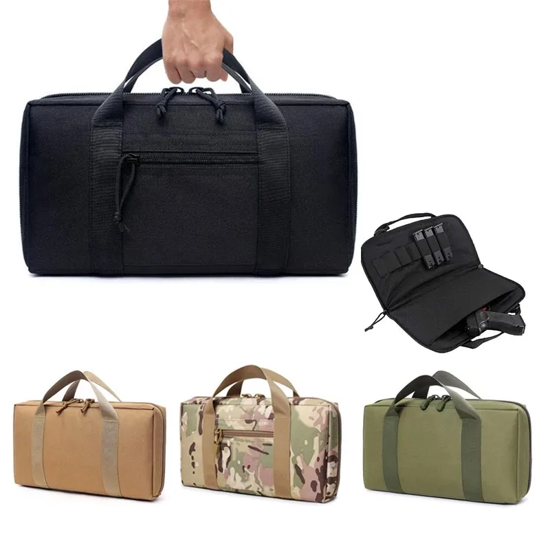 Interior acolchado y correas elásticas de la bolsa