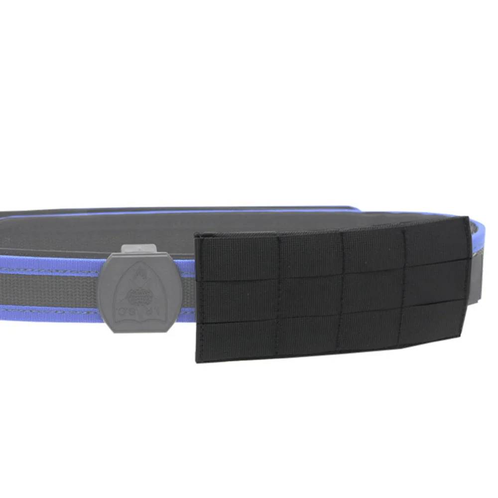 Adaptador Molle VULPO vista frontal con sistema de correas