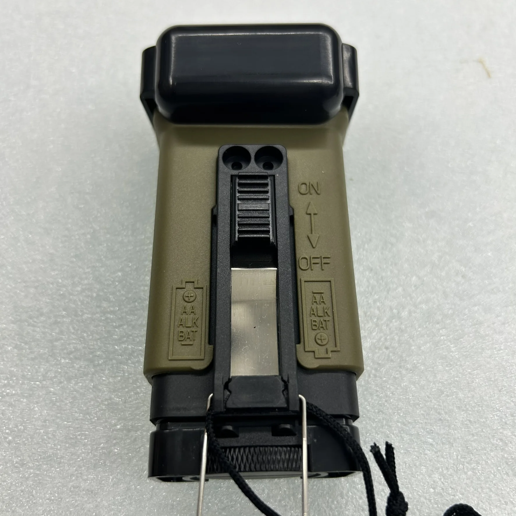 Luz estroboscópica táctica verde oliva para airsoft, LARP - imagen 4