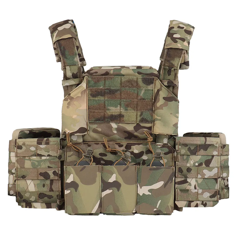 Detalle de los paneles laterales MOLLE y ajuste