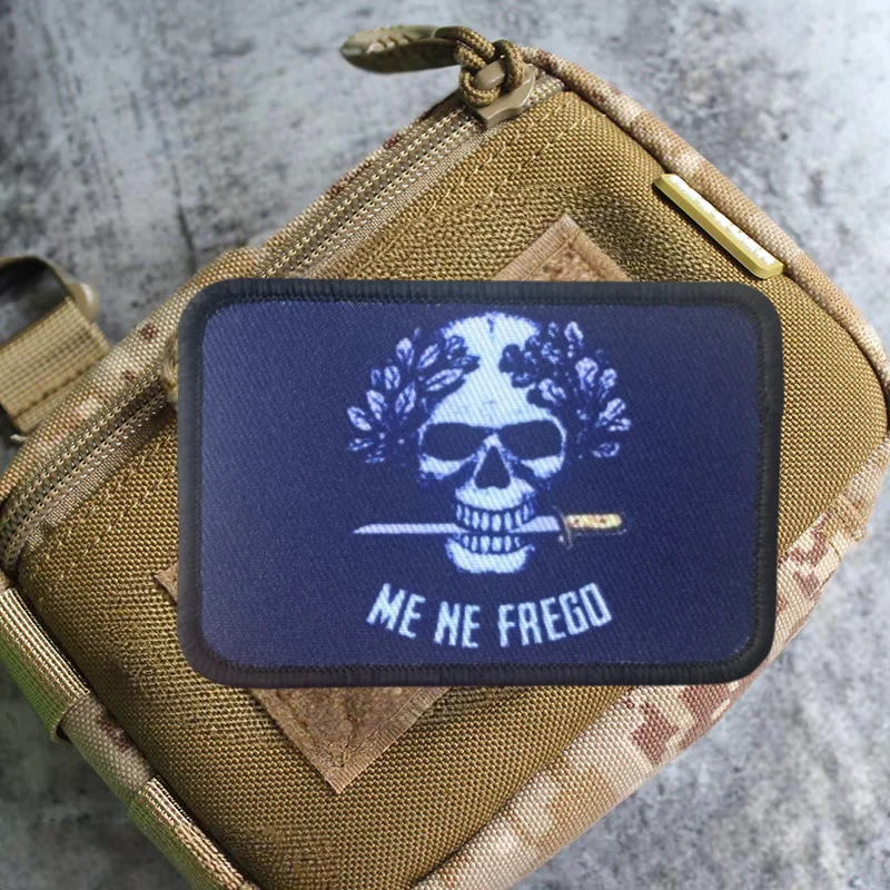 Me Ne Frego Parche Táctico Calavera Velcro para Mochila Militar - imagen 5