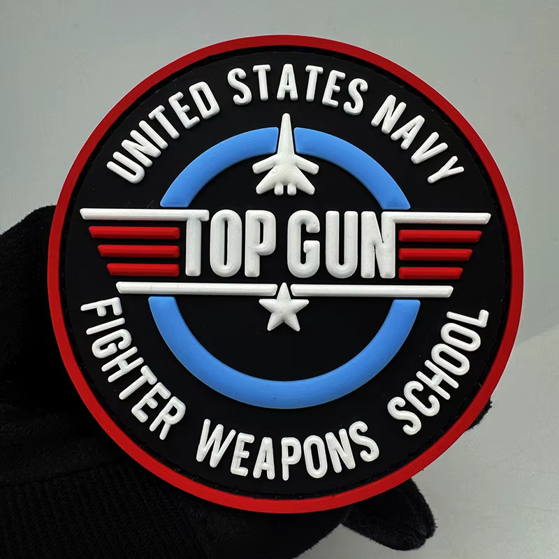 Parche táctico PVC 3D Top Gun luminoso nocturno para mochila - imagen 2