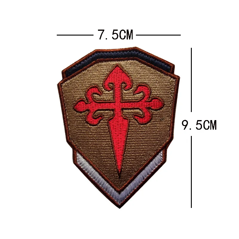 Insignia bordada en forma de escudo estilo Crusaders