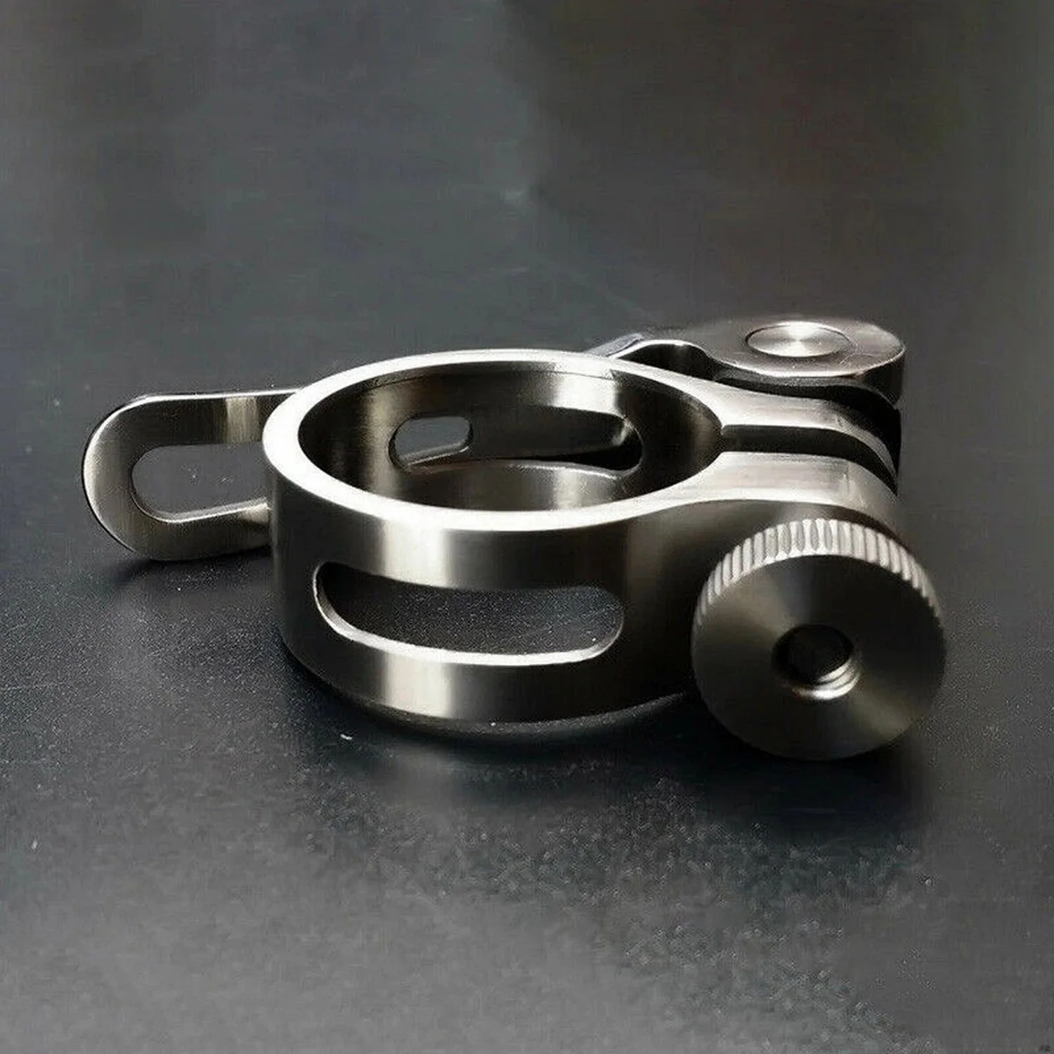 Abrazadera de titanio CNC liberación rápida para tija de sillín - imagen 4