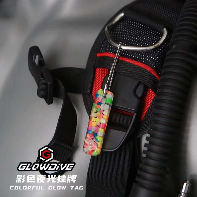Colgante EDC autoluminoso resina 11 colores con llavero y señalización - imagen 5