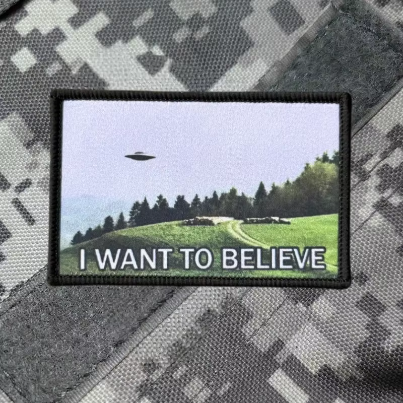 Parche táctico UFO velcro con cierre gancho y bucle para ropa - imagen 3