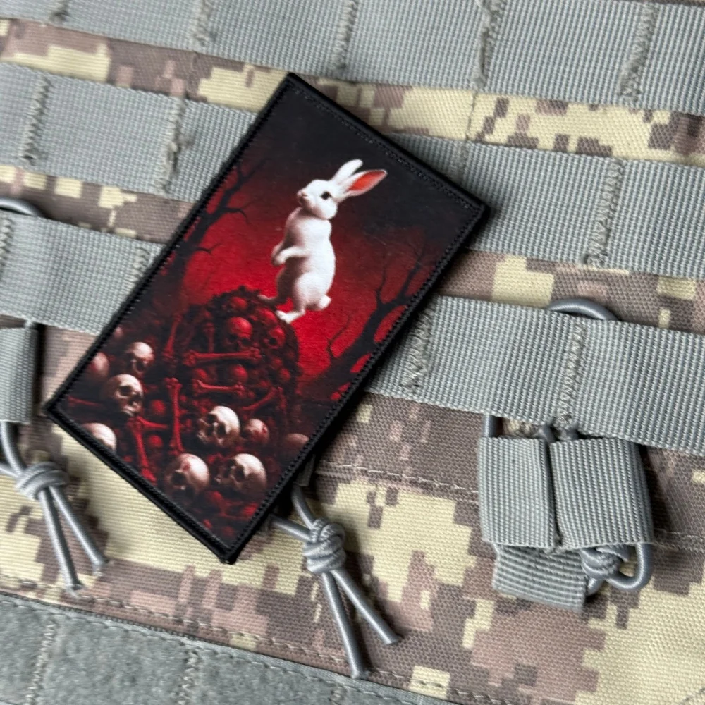 Devil Rabbit Morale Parche táctico impreso con gancho y bucle - imagen 3