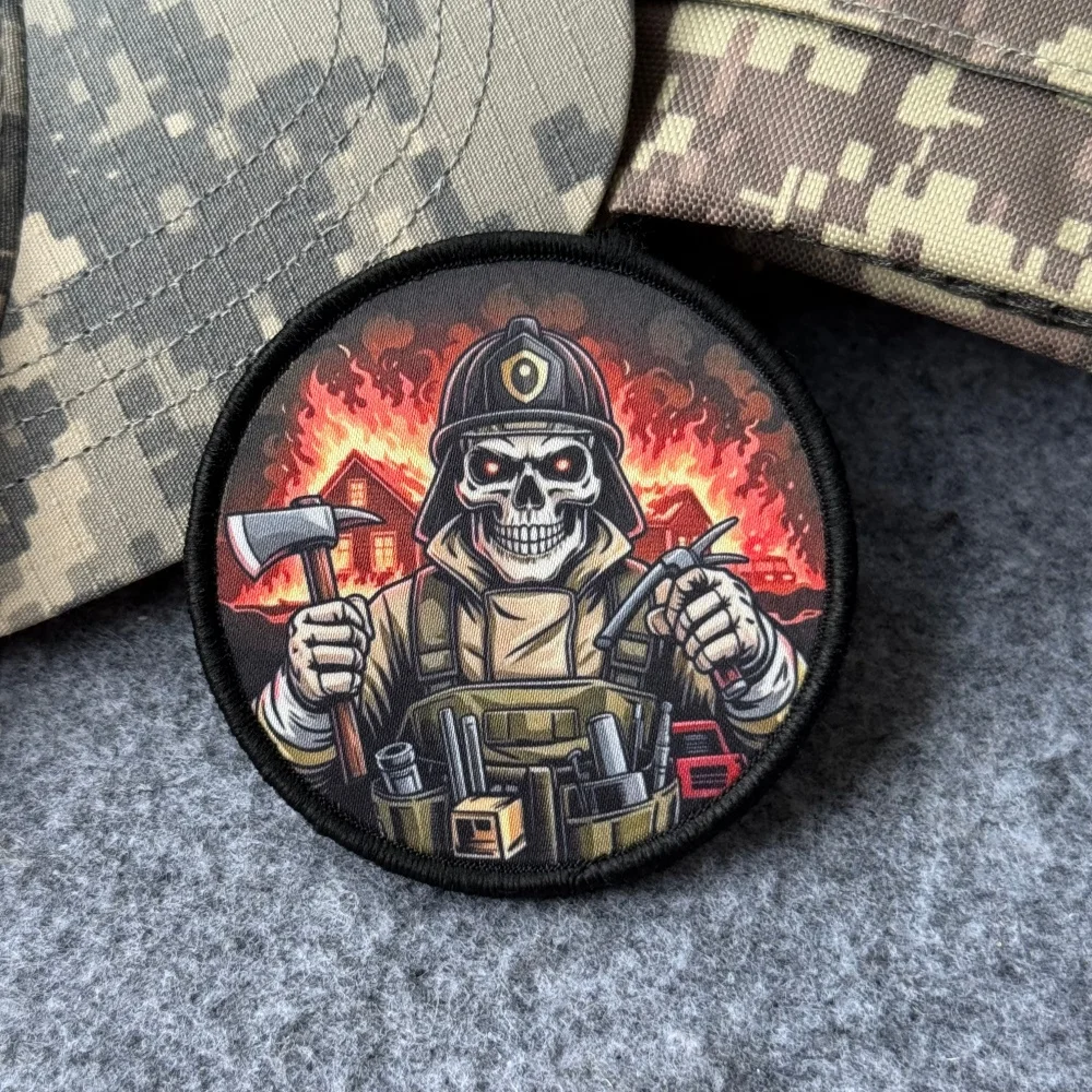 Parche táctico de bombero con calavera y cierre de velcro - imagen 4