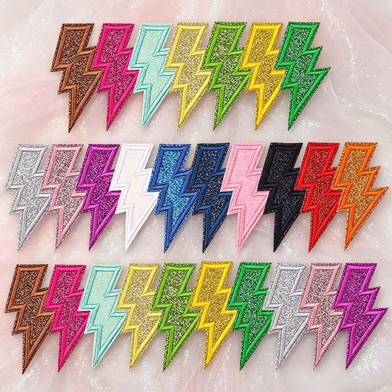Parches bordados con diseño de rayo en colores brillantes