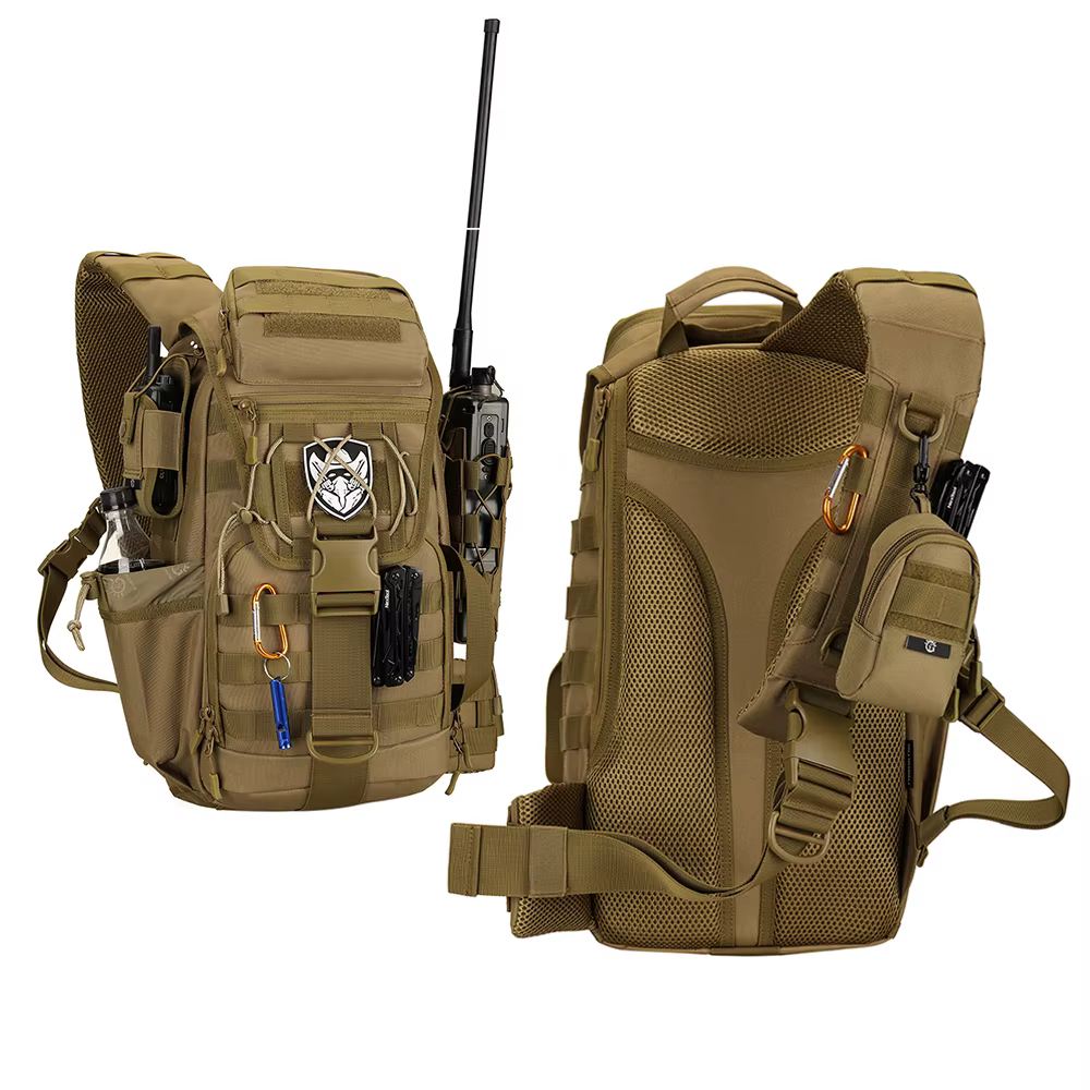 Mochila cargada con equipo de campamento