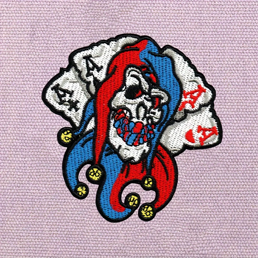 Detalle del bordado del parche adhesivo Rockabilly Biker Rock