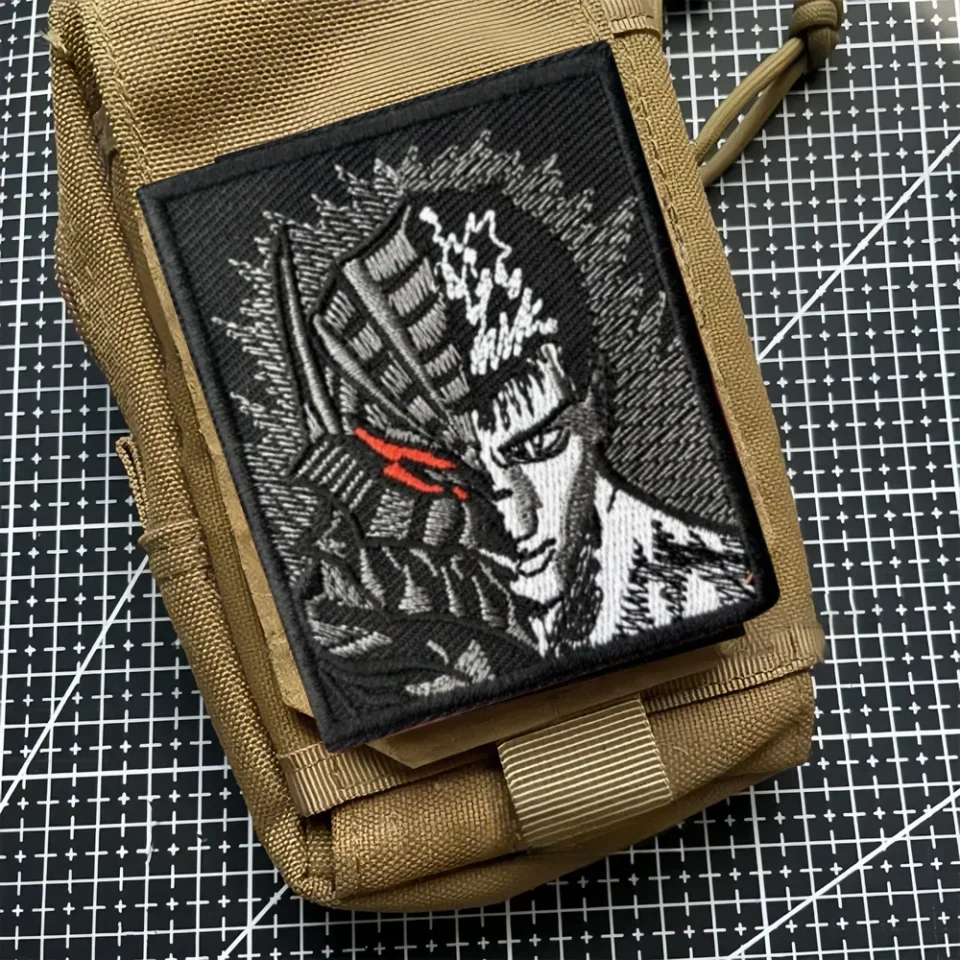Parche moral calavera anime con velcro para mochila táctica - imagen 4