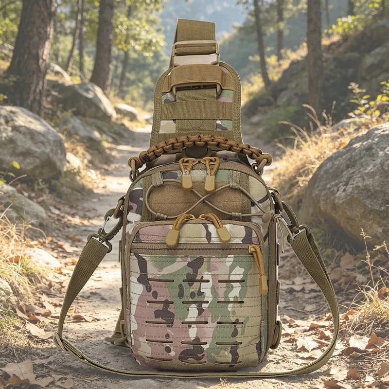 Bolso táctico pecho impermeable para caza y senderismo