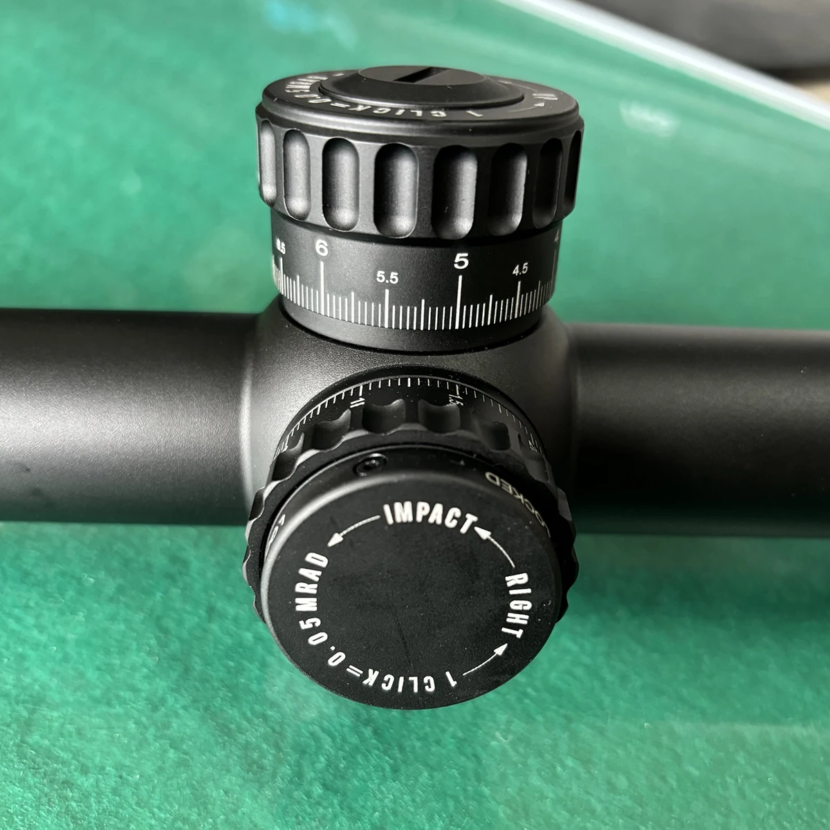 SKWoptics Mira de rifle FFP retícula focal precisa largo alcance - imagen 4