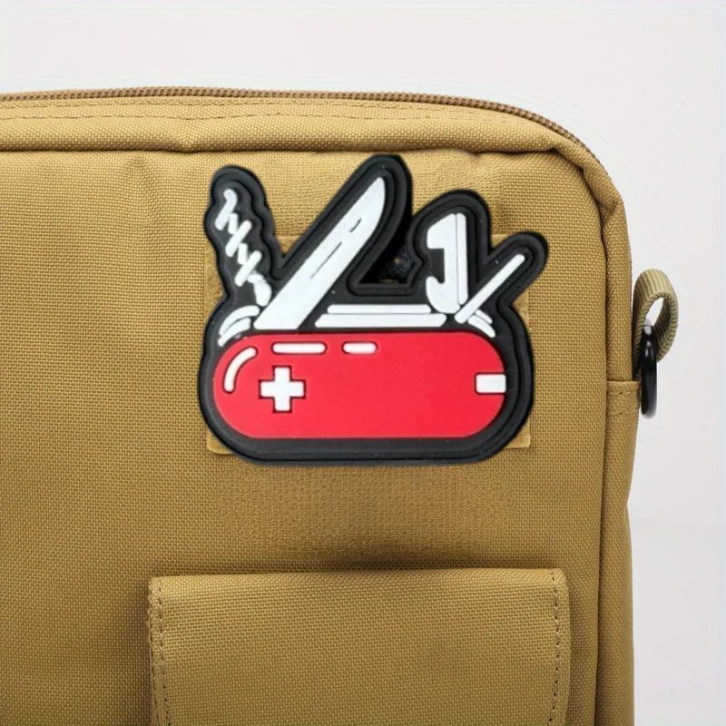 Parche para mochila y accesorios: estética de cuchillo multiherramienta