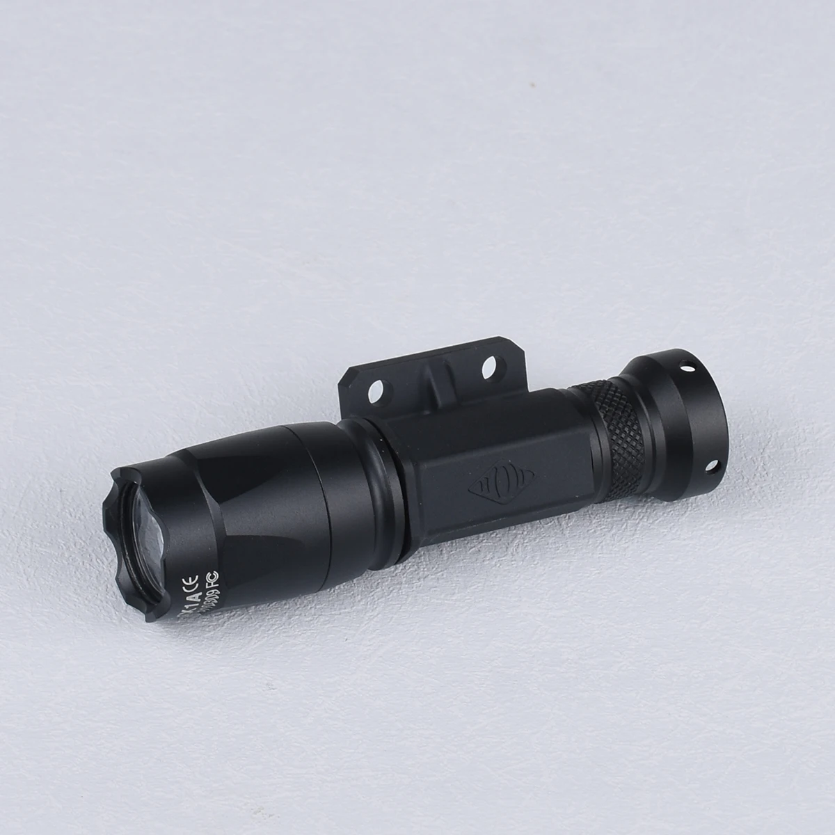 Soporte M-LOK para linterna táctica de aluminio resistente al agua - imagen 3