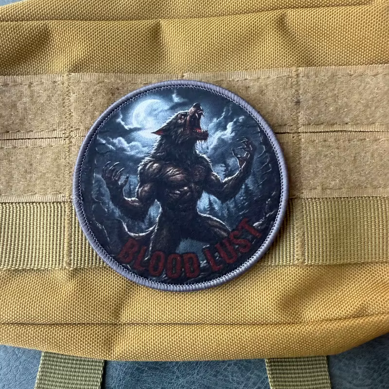 Parche táctico lobo lunar con gancho y bucle para chaquetas - imagen 5