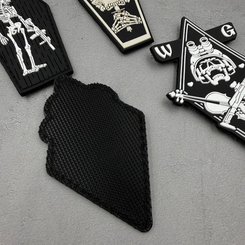 Parche táctico PVC calavera esqueleto con velcro para chaqueta - imagen 4