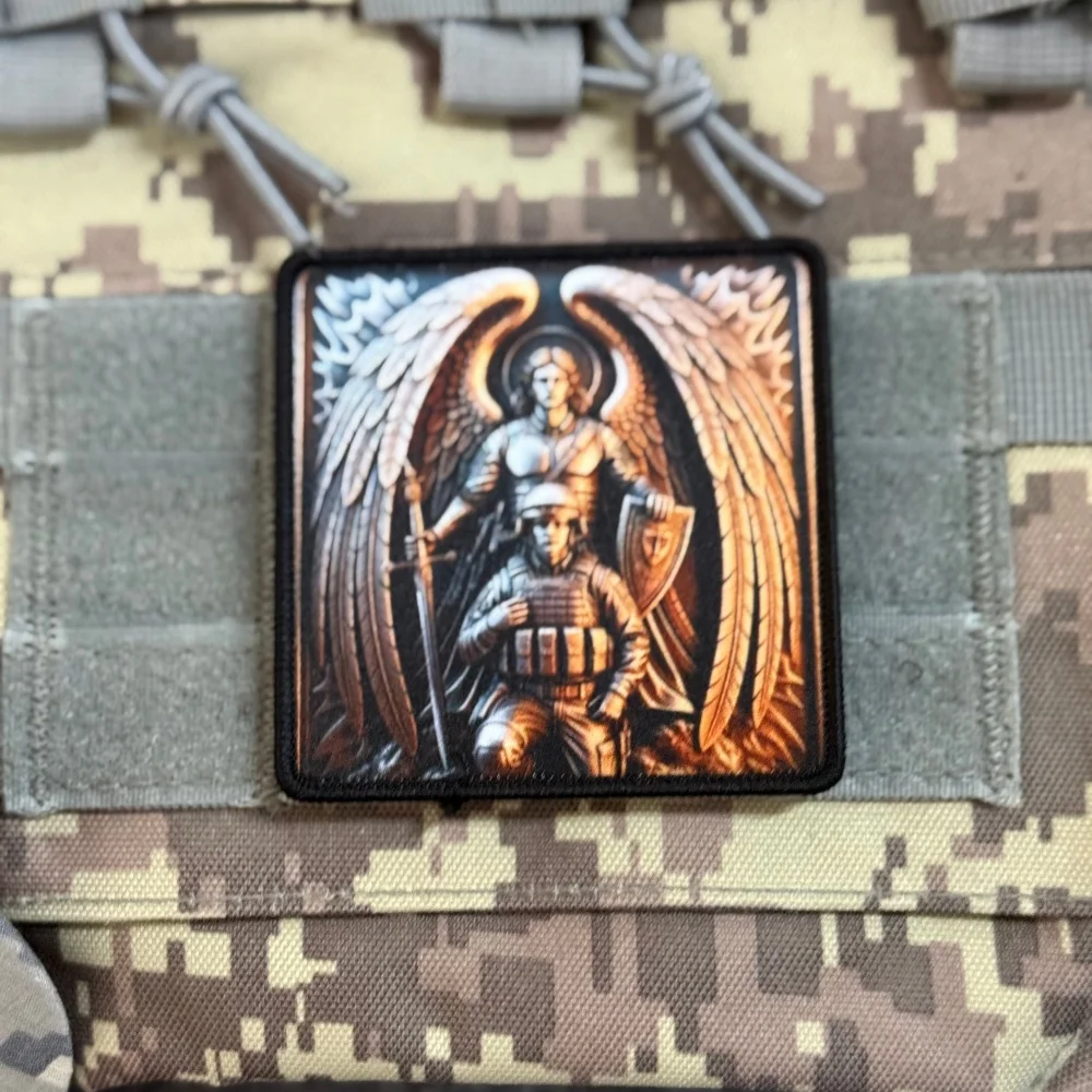 Parche táctico Guardian Angel velcro escudo cruzado y espada sagrada - imagen 5