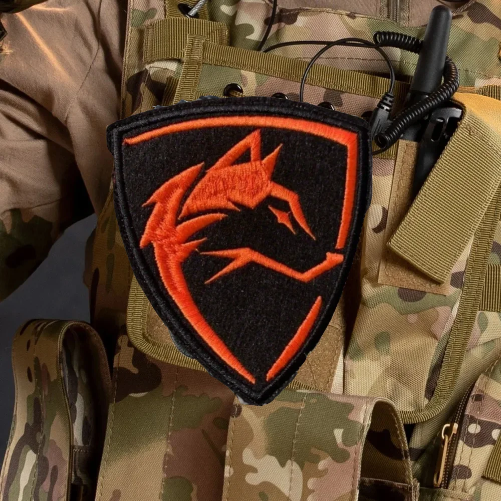 Parche táctico zorro bordado base velcro para chaleco militar - imagen 5