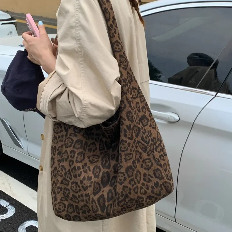 Bolso de lona bandolera estampado leopardo, gran capacidad uso diario - imagen 3