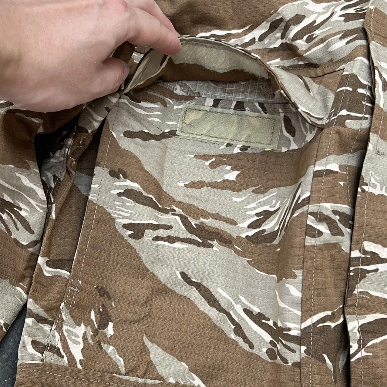 Chaqueta táctica camuflaje desierto rayas tigre ripstop - imagen 2
