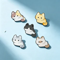 Broches de solapa esmaltados de gatos kawaii para chaquetas y mochilas
