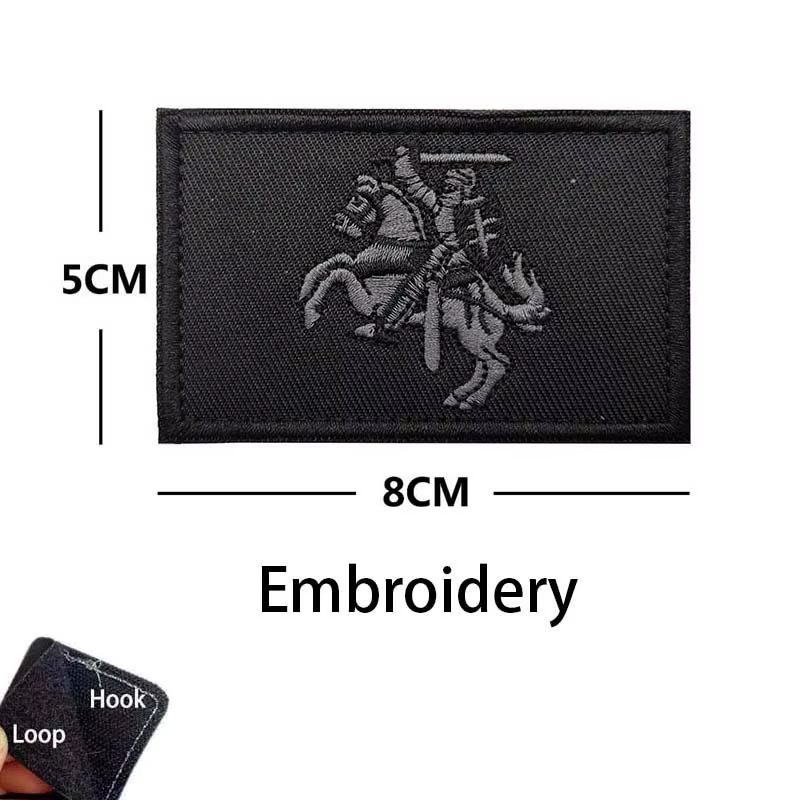 Detalle del bordado del emblema lituano