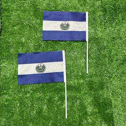 Bandera de mano El Salvador con asta de plástico para desfile