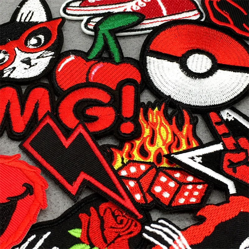 Parche bordado fantasma rojo táctico – Para chaleco MOLLE - imagen 3