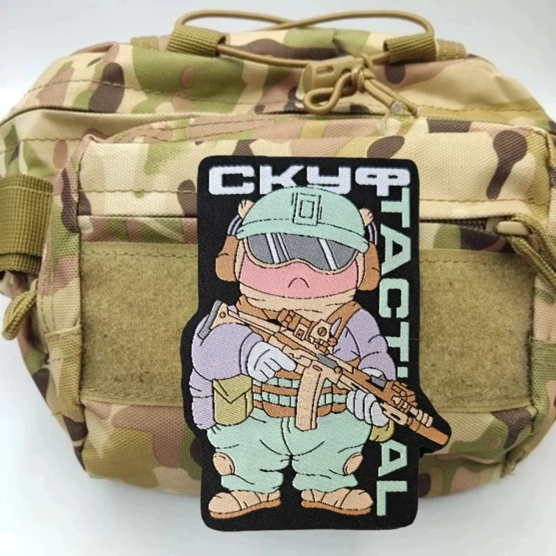Parche táctico militar gancho y bucle con soldado estampado - imagen 2