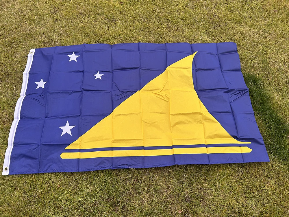 Detalle de costuras y funda para mástil de la bandera