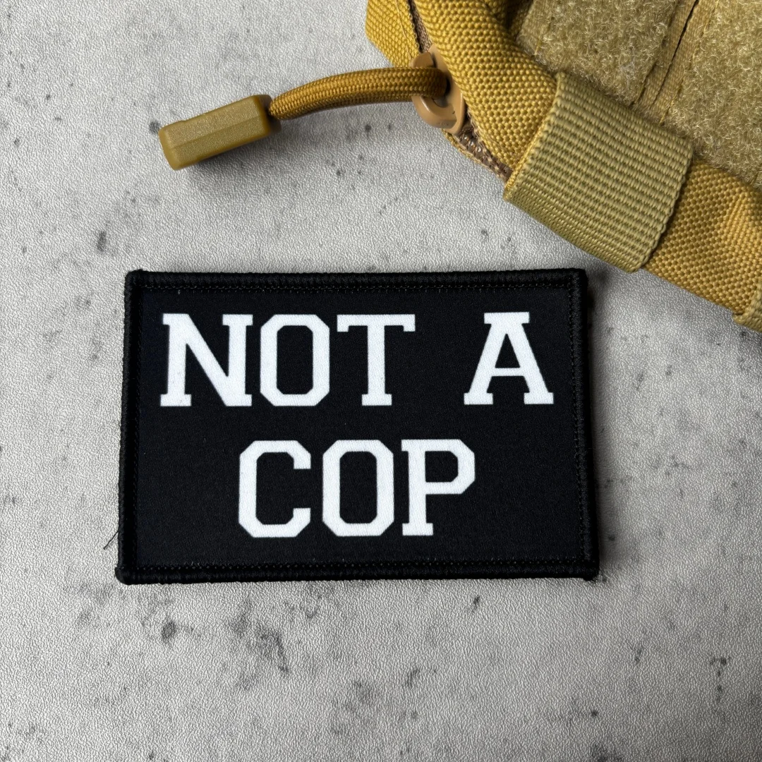 Parche táctico moral No Soy Policía con gancho y bucle - imagen 2