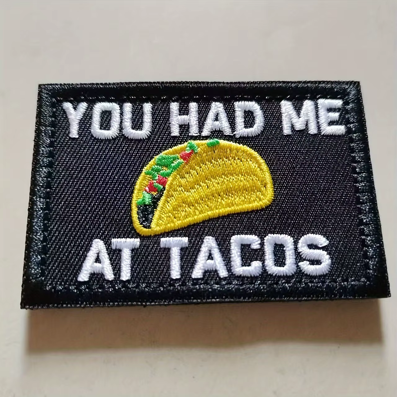 Parche para mochila con estilo táctico