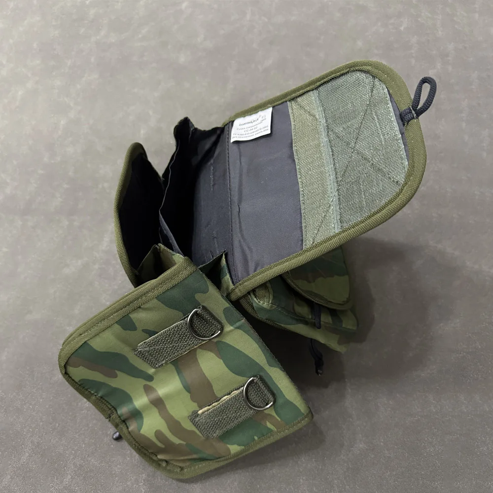 Kit médico VSR colocado en equipamiento táctico