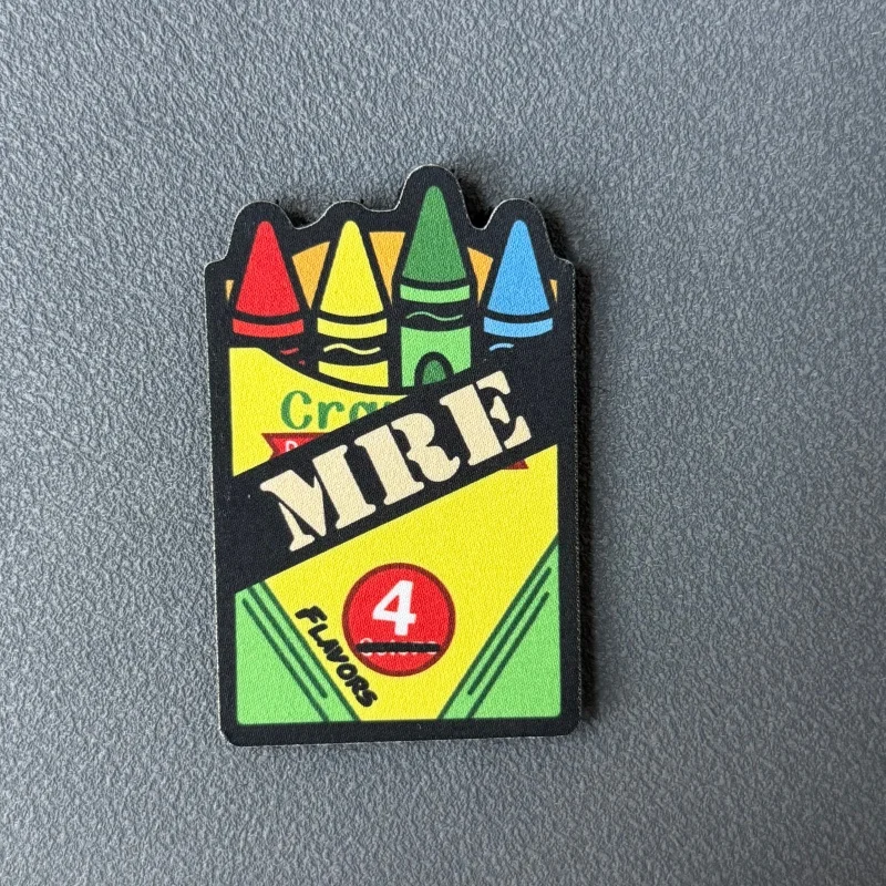 Parche táctico morale con gancho y bucle, diseño crayones impreso - imagen 2