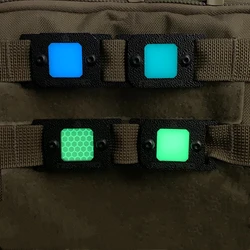 Clip Molle reflectante decorativo para mochilas
