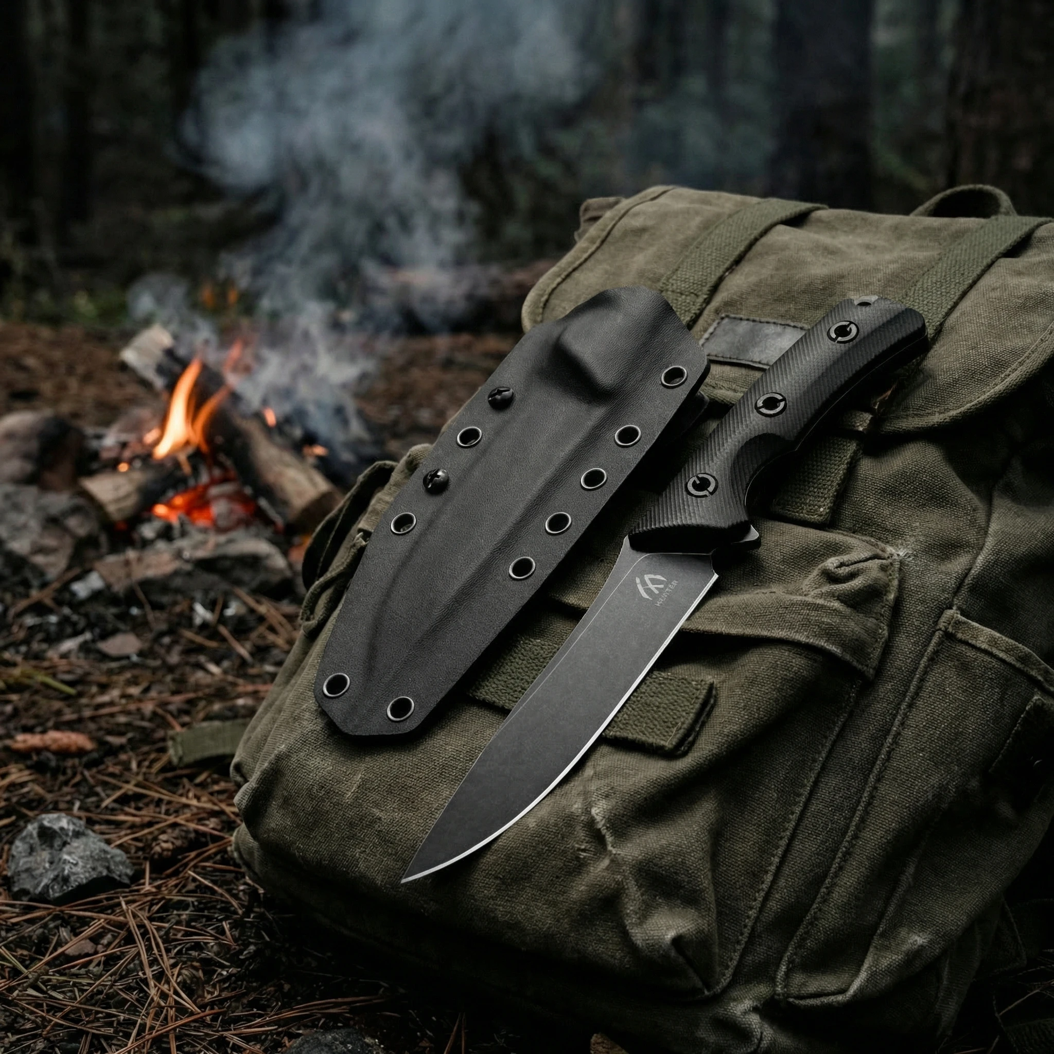 Cuchillo pequeño para exteriores con hoja de acero