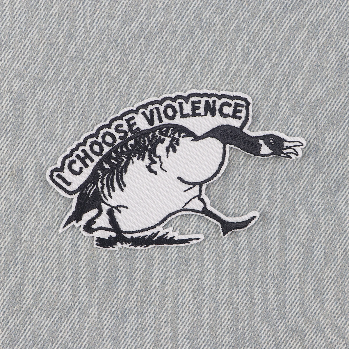 Parche bordado 'I Choose Violence' ganso divertido para planchar - imagen 5