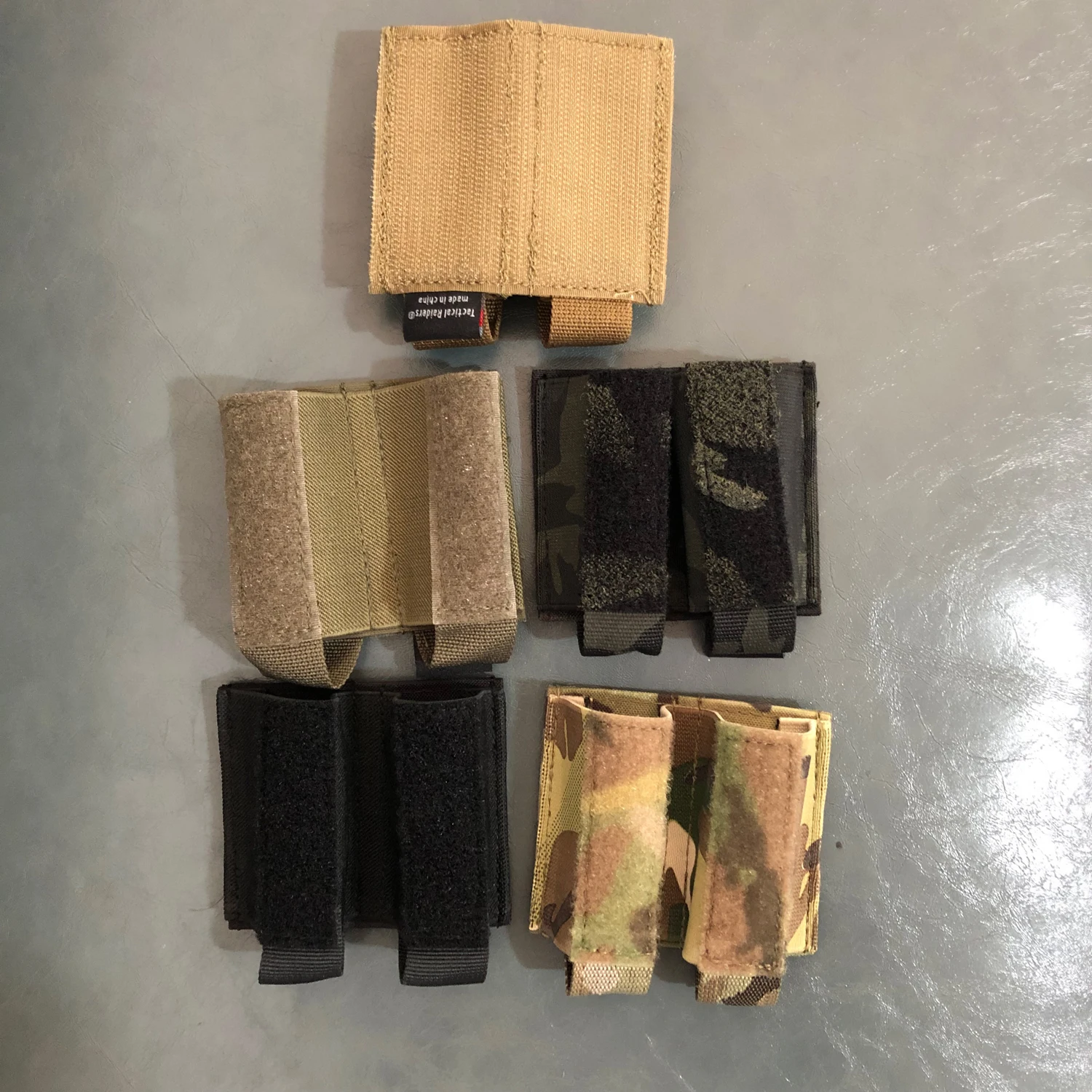 Porta cargadores táctico para airsoft con inserto elástico Multicam pecho - imagen 5