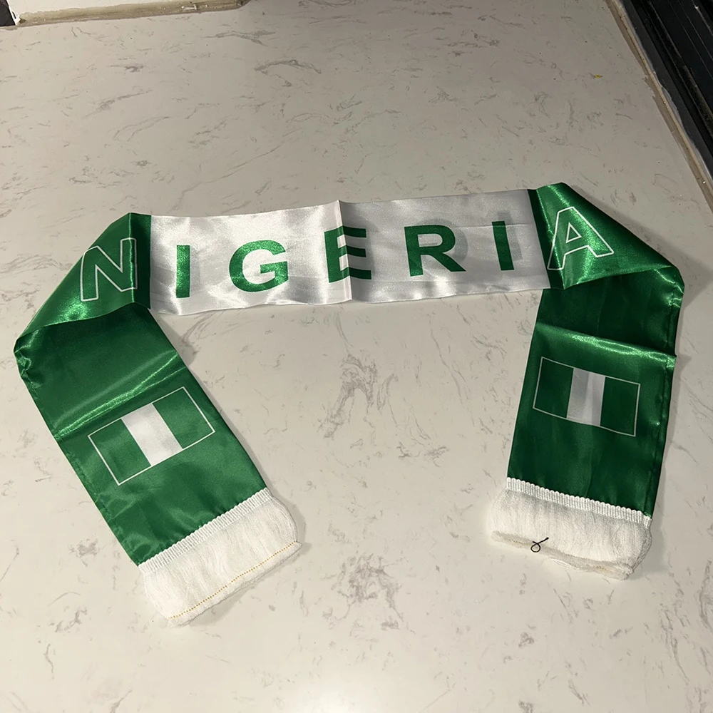Bufanda Nigeria satén estampada doble cara con borlas para fútbol - imagen 5