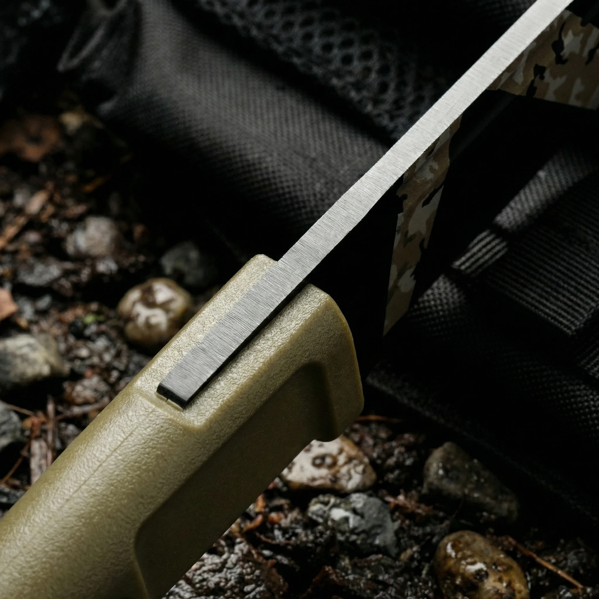 Cuchillo de emergencia hoja fija para exteriores alta dureza - imagen 3