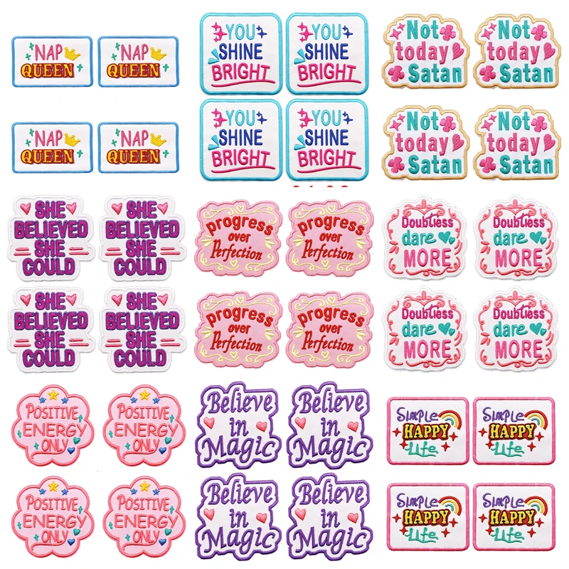 Parches bordados con frases y apliques termoadhesivos
